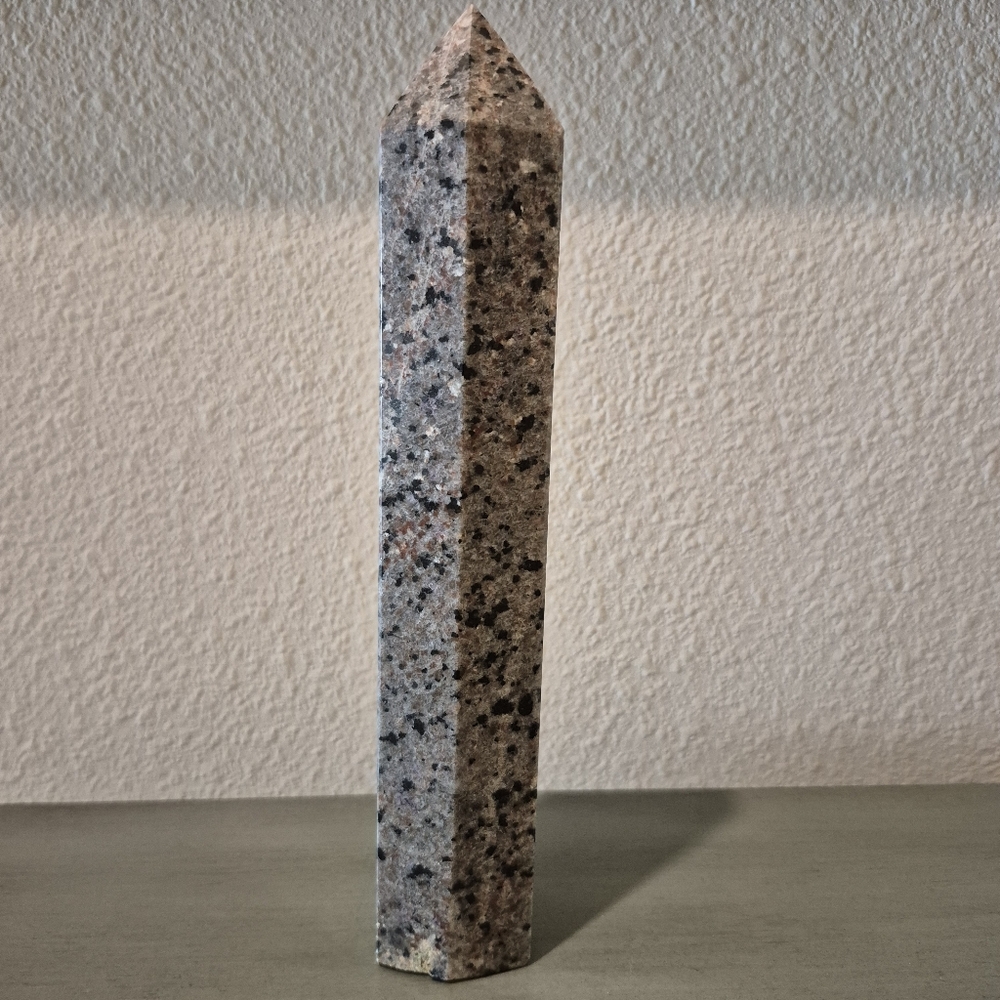 Natural Yooperlite UV Crystal Obelisk Tower #5 New - Picture 5 of 7